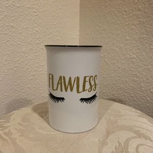 Flawless Makeup Brush holder 💋💄